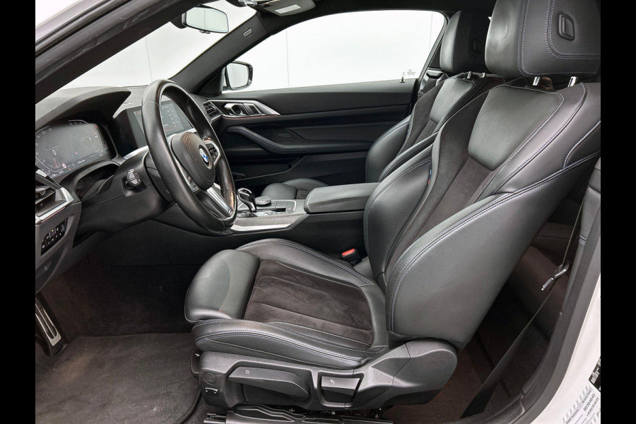 BMW 4 Serie Coupé 430i High Executive M-SPORT CAMERA AD-CRUISE LEER-ALCANTARA
