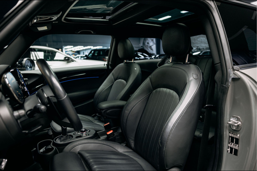 MINI Mini 2.0 John Cooper Works JCW Pack | Head-up | Stoelverwarming | Pano | Leder |