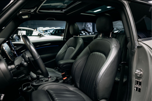 MINI Mini 2.0 John Cooper Works JCW Pack | Head-up | Stoelverwarming | Pano | Leder |