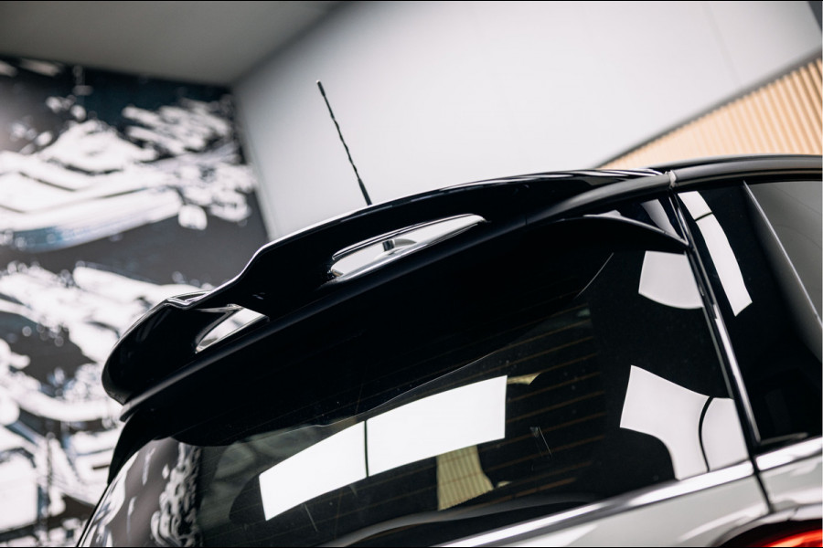 MINI Mini 2.0 John Cooper Works JCW Pack | Head-up | Stoelverwarming | Pano | Leder |