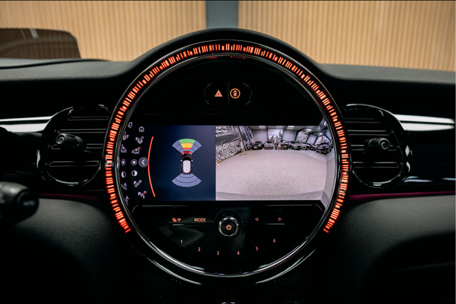 MINI Mini 2.0 John Cooper Works JCW Pack | Head-up | Stoelverwarming | Pano | Leder |