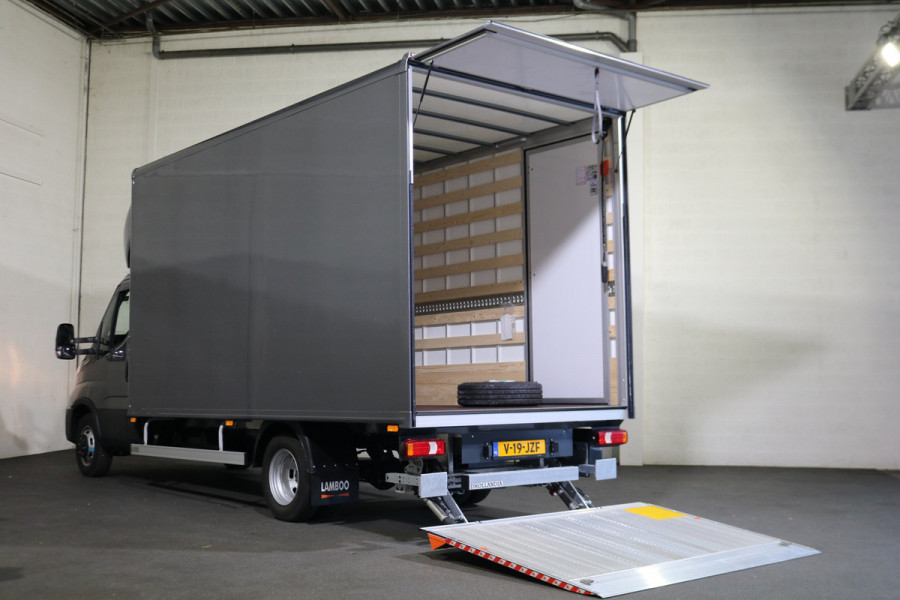 Iveco Daily 40C18 3.0 Automaat Meubelbak met Laadklep Automaat (Nieuw Model)