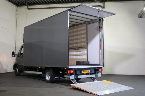 Iveco Daily 40C18 3.0 Automaat Meubelbak met Laadklep Automaat (Nieuw Model)