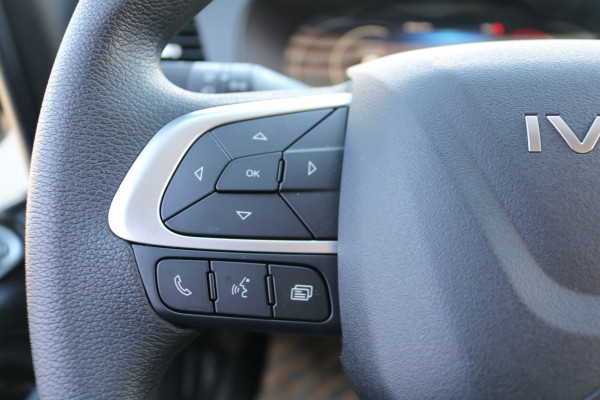 Iveco Daily 40C18 3.0 Automaat Meubelbak met Laadklep Automaat (Nieuw Model)