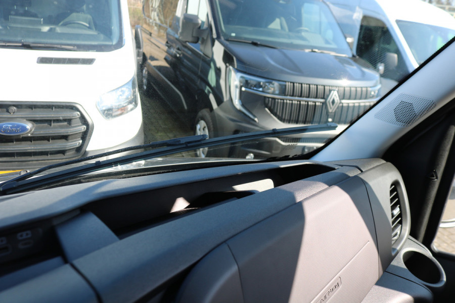 Iveco Daily 40C18 3.0 Automaat Meubelbak met Laadklep Automaat (Nieuw Model)