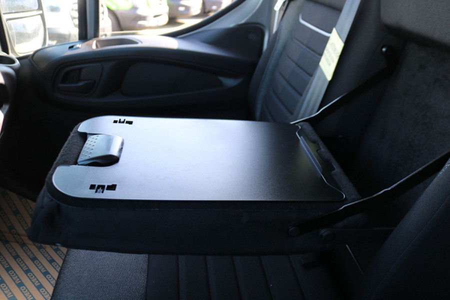 Iveco Daily 40C18 3.0 Automaat Meubelbak met Laadklep Automaat (Nieuw Model)