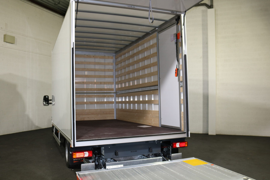 Iveco Daily 40C18 3.0 Bakwagen met Laadklep Automaat (Nieuw Model)