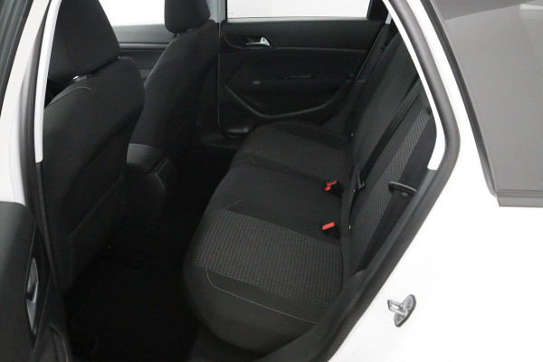 Peugeot 308 SW 1.2 PureTech Blue*ECC*CRUISE*NAVI*PANO*HAAK*