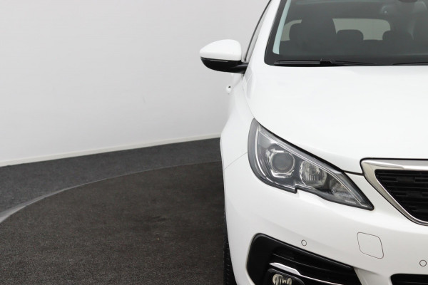 Peugeot 308 SW 1.2 PureTech Blue*ECC*CRUISE*NAVI*PANO*HAAK*