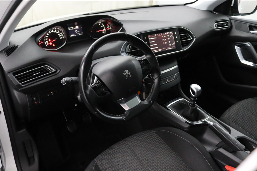 Peugeot 308 SW 1.2 PureTech Blue*ECC*CRUISE*NAVI*PANO*HAAK*