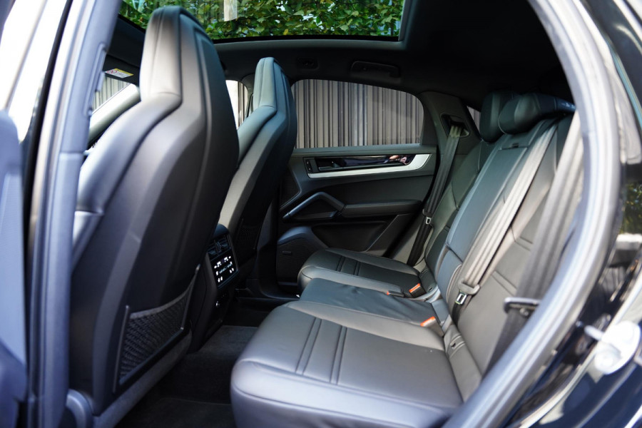 Porsche Cayenne Coupé 3.0 E-Hybrid BTW Sport Design Pakket Trekhaak Sportuitlaat