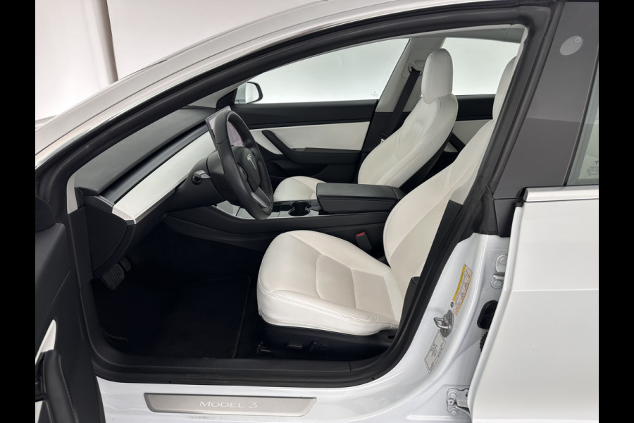 Tesla Model 3 Long Range AWD 75 kWh [ 3-Fase ] (INCL-BTW) Aut. *PANO | AUTO-PILOT | LUXURY-LEATHER | KEYLESS | FULL-LED | MEMORY-PACK | SURROUND-VIEW | DAB | CARPLAY | DIGI-COCKPIT | LANE-ASSIST | COMFORT-SEATS | TOWBAR | 18"ALU*