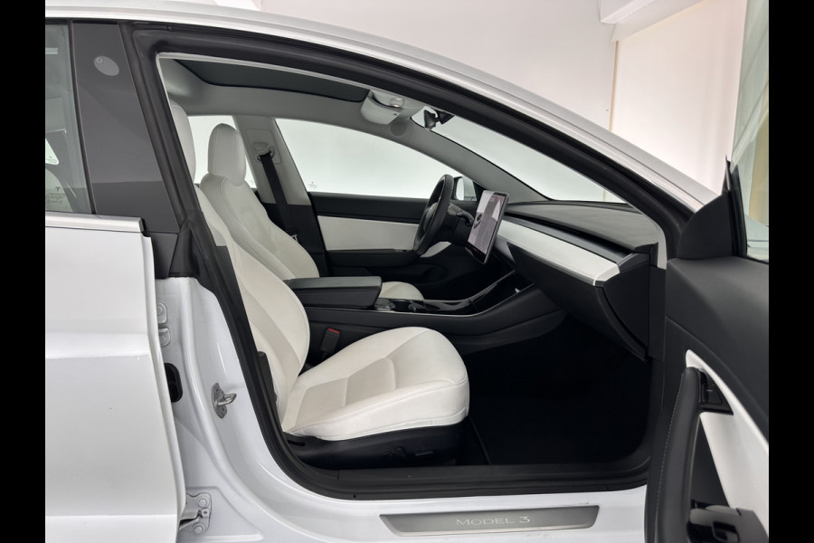 Tesla Model 3 Long Range AWD 75 kWh [ 3-Fase ] (INCL-BTW) Aut. *PANO | AUTO-PILOT | LUXURY-LEATHER | KEYLESS | FULL-LED | MEMORY-PACK | SURROUND-VIEW | DAB | CARPLAY | DIGI-COCKPIT | LANE-ASSIST | COMFORT-SEATS | TOWBAR | 18"ALU*