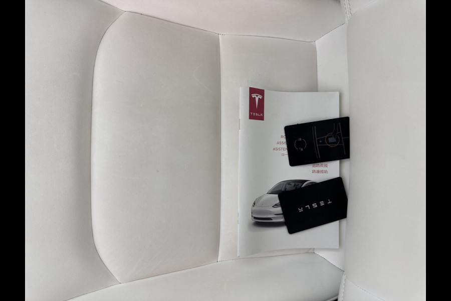 Tesla Model 3 Long Range AWD 75 kWh [ 3-Fase ] (INCL-BTW) Aut. *PANO | AUTO-PILOT | LUXURY-LEATHER | KEYLESS | FULL-LED | MEMORY-PACK | SURROUND-VIEW | DAB | CARPLAY | DIGI-COCKPIT | LANE-ASSIST | COMFORT-SEATS | TOWBAR | 18"ALU*