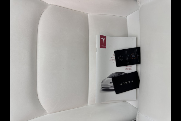 Tesla Model 3 Long Range AWD 75 kWh [ 3-Fase ] (INCL-BTW) Aut. *PANO | AUTO-PILOT | LUXURY-LEATHER | KEYLESS | FULL-LED | MEMORY-PACK | SURROUND-VIEW | DAB | CARPLAY | DIGI-COCKPIT | LANE-ASSIST | COMFORT-SEATS | TOWBAR | 18"ALU*