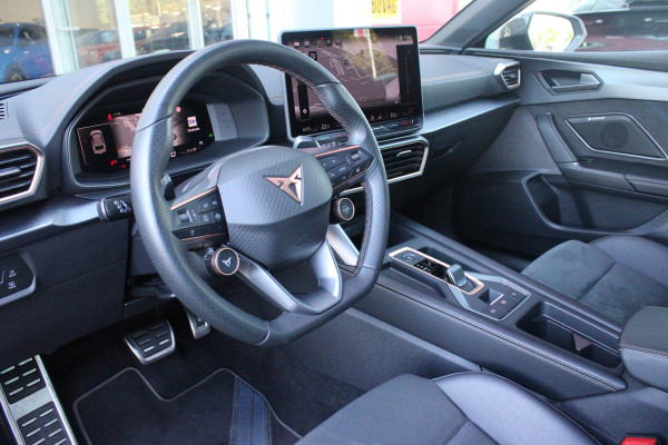 CUPRA Leon Sportstourer 1.5 eTSI 150PK BUSINESS EDITION | NIEUW MODEL! | PANORAMISCH SCHUIF/KANTELDAK | SENNHEISER AUDIO SYSTEM | ELEKTRISCH VERSTELBARE BESTUURDERSSTOEL MET GEHEUGENFUNCTIE | LED MATRIX KOPLAMPEN | DRAADLOZE APPLE CARPLAY/ANDROID AUTO | NAVIGATIE | ACHTERUITRIJ CAMERA | 19" LICHTMETALEN VELGEN  "POLAR" | DRAADLOZE TELEFOONLADER | STOEL/STUUR VERWARMING |  12,9" INFORTAINMENT SYSTEM | ZWARTE HEMELBEKLEDING | E-SOUND GELUIDSSIMULATOR | CLIMATE CONTROL VOOR EN ACHTERIN | SPORT STOELEN | SFEER VERLICHTING | DYNAMISCHE VERLICHTING | ADAPTIVE CRUISE CONTROL | KEYLESS ENTRY/START |