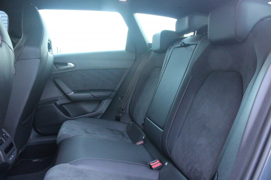 CUPRA Leon Sportstourer 1.5 eTSI 150PK BUSINESS EDITION | NIEUW MODEL! | PANORAMISCH SCHUIF/KANTELDAK | SENNHEISER AUDIO SYSTEM | ELEKTRISCH VERSTELBARE BESTUURDERSSTOEL MET GEHEUGENFUNCTIE | LED MATRIX KOPLAMPEN | DRAADLOZE APPLE CARPLAY/ANDROID AUTO | NAVIGATIE | ACHTERUITRIJ CAMERA | 19" LICHTMETALEN VELGEN  "POLAR" | DRAADLOZE TELEFOONLADER | STOEL/STUUR VERWARMING |  12,9" INFORTAINMENT SYSTEM | ZWARTE HEMELBEKLEDING | E-SOUND GELUIDSSIMULATOR | CLIMATE CONTROL VOOR EN ACHTERIN | SPORT STOELEN | SFEER VERLICHTING | DYNAMISCHE VERLICHTING | ADAPTIVE CRUISE CONTROL | KEYLESS ENTRY/START |