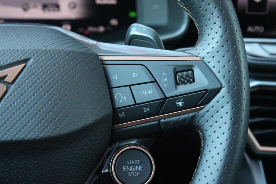 CUPRA Leon Sportstourer 1.5 eTSI 150PK BUSINESS EDITION | NIEUW MODEL! | PANORAMISCH SCHUIF/KANTELDAK | SENNHEISER AUDIO SYSTEM | ELEKTRISCH VERSTELBARE BESTUURDERSSTOEL MET GEHEUGENFUNCTIE | LED MATRIX KOPLAMPEN | DRAADLOZE APPLE CARPLAY/ANDROID AUTO | NAVIGATIE | ACHTERUITRIJ CAMERA | 19" LICHTMETALEN VELGEN  "POLAR" | DRAADLOZE TELEFOONLADER | STOEL/STUUR VERWARMING |  12,9" INFORTAINMENT SYSTEM | ZWARTE HEMELBEKLEDING | E-SOUND GELUIDSSIMULATOR | CLIMATE CONTROL VOOR EN ACHTERIN | SPORT STOELEN | SFEER VERLICHTING | DYNAMISCHE VERLICHTING | ADAPTIVE CRUISE CONTROL | KEYLESS ENTRY/START |