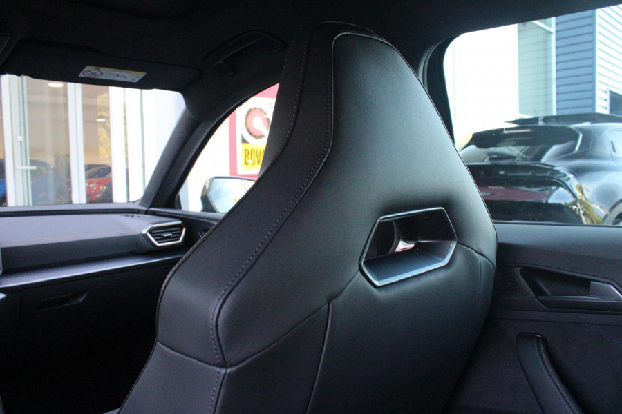 CUPRA Leon Sportstourer 1.5 eTSI 150PK BUSINESS EDITION | NIEUW MODEL! | PANORAMISCH SCHUIF/KANTELDAK | SENNHEISER AUDIO SYSTEM | ELEKTRISCH VERSTELBARE BESTUURDERSSTOEL MET GEHEUGENFUNCTIE | LED MATRIX KOPLAMPEN | DRAADLOZE APPLE CARPLAY/ANDROID AUTO | NAVIGATIE | ACHTERUITRIJ CAMERA | 19" LICHTMETALEN VELGEN  "POLAR" | DRAADLOZE TELEFOONLADER | STOEL/STUUR VERWARMING |  12,9" INFORTAINMENT SYSTEM | ZWARTE HEMELBEKLEDING | E-SOUND GELUIDSSIMULATOR | CLIMATE CONTROL VOOR EN ACHTERIN | SPORT STOELEN | SFEER VERLICHTING | DYNAMISCHE VERLICHTING | ADAPTIVE CRUISE CONTROL | KEYLESS ENTRY/START |