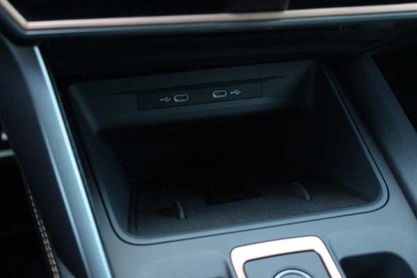 CUPRA Leon Sportstourer 1.5 eTSI 150PK BUSINESS EDITION | NIEUW MODEL! | PANORAMISCH SCHUIF/KANTELDAK | SENNHEISER AUDIO SYSTEM | ELEKTRISCH VERSTELBARE BESTUURDERSSTOEL MET GEHEUGENFUNCTIE | LED MATRIX KOPLAMPEN | DRAADLOZE APPLE CARPLAY/ANDROID AUTO | NAVIGATIE | ACHTERUITRIJ CAMERA | 19" LICHTMETALEN VELGEN  "POLAR" | DRAADLOZE TELEFOONLADER | STOEL/STUUR VERWARMING |  12,9" INFORTAINMENT SYSTEM | ZWARTE HEMELBEKLEDING | E-SOUND GELUIDSSIMULATOR | CLIMATE CONTROL VOOR EN ACHTERIN | SPORT STOELEN | SFEER VERLICHTING | DYNAMISCHE VERLICHTING | ADAPTIVE CRUISE CONTROL | KEYLESS ENTRY/START |