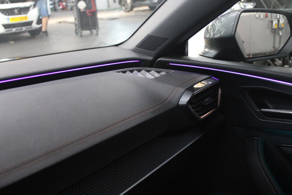 CUPRA Leon Sportstourer 1.5 eTSI 150PK BUSINESS EDITION | NIEUW MODEL! | PANORAMISCH SCHUIF/KANTELDAK | SENNHEISER AUDIO SYSTEM | ELEKTRISCH VERSTELBARE BESTUURDERSSTOEL MET GEHEUGENFUNCTIE | LED MATRIX KOPLAMPEN | DRAADLOZE APPLE CARPLAY/ANDROID AUTO | NAVIGATIE | ACHTERUITRIJ CAMERA | 19" LICHTMETALEN VELGEN  "POLAR" | DRAADLOZE TELEFOONLADER | STOEL/STUUR VERWARMING |  12,9" INFORTAINMENT SYSTEM | ZWARTE HEMELBEKLEDING | E-SOUND GELUIDSSIMULATOR | CLIMATE CONTROL VOOR EN ACHTERIN | SPORT STOELEN | SFEER VERLICHTING | DYNAMISCHE VERLICHTING | ADAPTIVE CRUISE CONTROL | KEYLESS ENTRY/START |