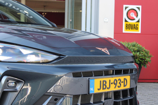 CUPRA Leon Sportstourer 1.5 eTSI 150PK BUSINESS EDITION | NIEUW MODEL! | PANORAMISCH SCHUIF/KANTELDAK | SENNHEISER AUDIO SYSTEM | ELEKTRISCH VERSTELBARE BESTUURDERSSTOEL MET GEHEUGENFUNCTIE | LED MATRIX KOPLAMPEN | DRAADLOZE APPLE CARPLAY/ANDROID AUTO | NAVIGATIE | ACHTERUITRIJ CAMERA | 19" LICHTMETALEN VELGEN  "POLAR" | DRAADLOZE TELEFOONLADER | STOEL/STUUR VERWARMING |  12,9" INFORTAINMENT SYSTEM | ZWARTE HEMELBEKLEDING | E-SOUND GELUIDSSIMULATOR | CLIMATE CONTROL VOOR EN ACHTERIN | SPORT STOELEN | SFEER VERLICHTING | DYNAMISCHE VERLICHTING | ADAPTIVE CRUISE CONTROL | KEYLESS ENTRY/START |