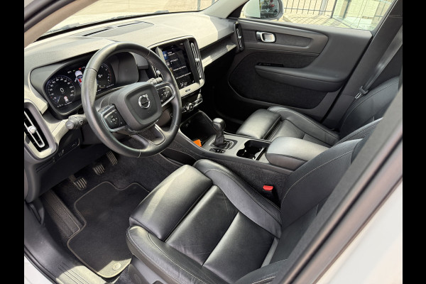 Volvo XC40 1.5 T2 Business Pro ** Camera ** Leder ** Trekhaak 1.600kg trekgewicht!