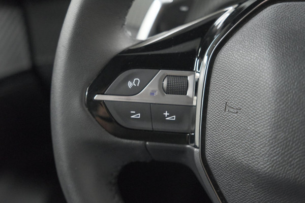 Peugeot 2008 Hybrid 136 e-DCS6 Allure | 360 Camera | Stop&Go Adaptieve Cruise Control | Navigatie | Dodehoekdetectie