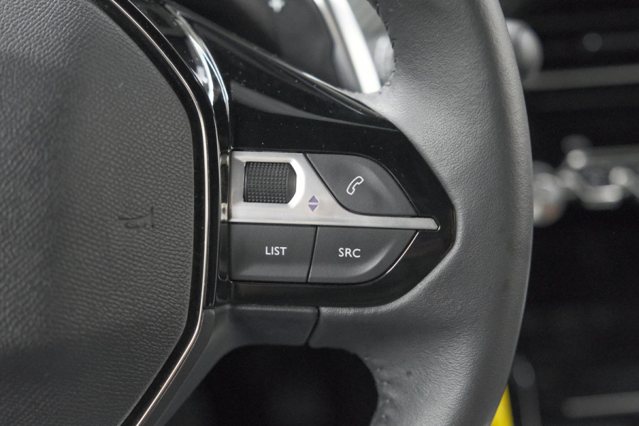 Peugeot 2008 Hybrid 136 e-DCS6 Allure | 360 Camera | Stop&Go Adaptieve Cruise Control | Navigatie | Dodehoekdetectie