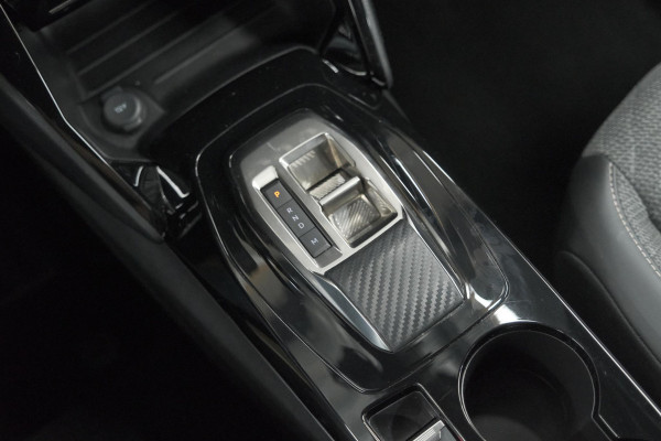 Peugeot 2008 Hybrid 136 e-DCS6 Allure | 360 Camera | Stop&Go Adaptieve Cruise Control | Navigatie | Dodehoekdetectie
