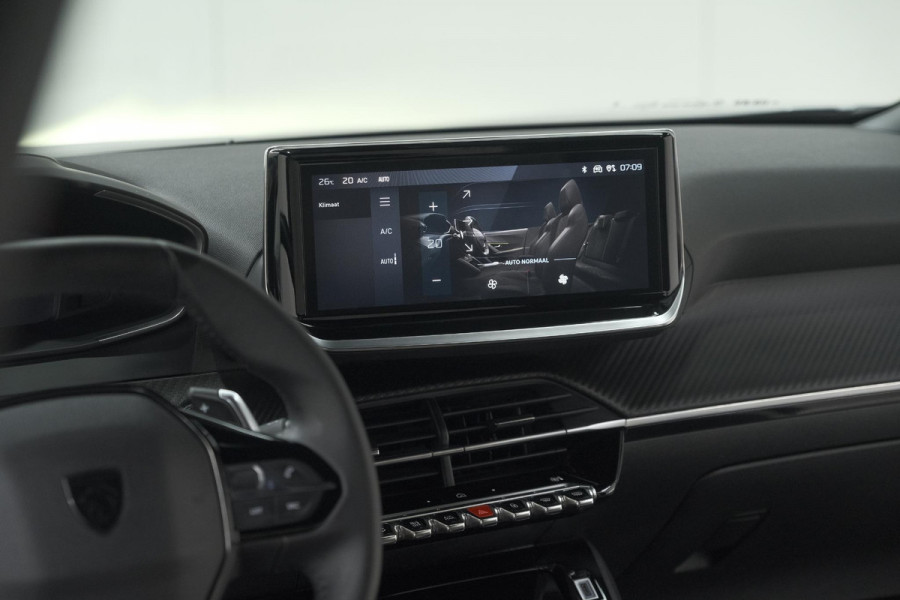 Peugeot 2008 Hybrid 136 e-DCS6 Allure | 360 Camera | Stop&Go Adaptieve Cruise Control | Navigatie | Dodehoekdetectie