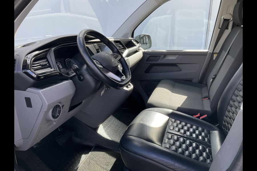 Volkswagen Transporter 6-Pers 2.0 TDI L2H1 DC Bulli Leer Cam Trekhaak Lang 6 Persoons Dubbele Cabine