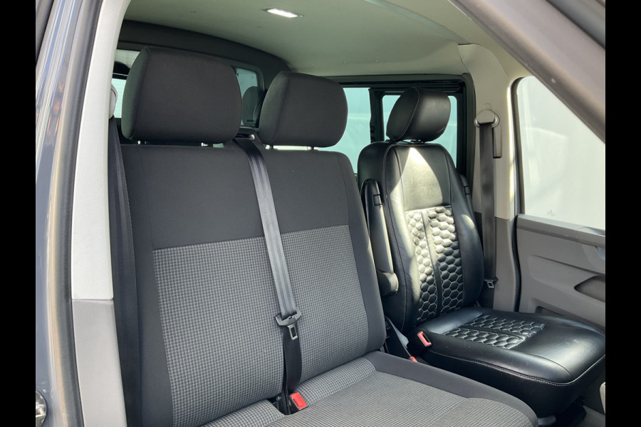 Volkswagen Transporter 6-Pers 2.0 TDI L2H1 DC Bulli Leer Cam Trekhaak Lang 6 Persoons Dubbele Cabine
