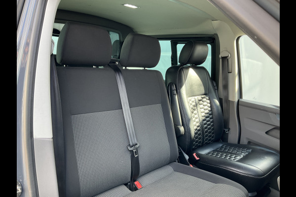 Volkswagen Transporter 6-Pers 2.0 TDI L2H1 DC Bulli Leer Cam Trekhaak Lang 6 Persoons Dubbele Cabine