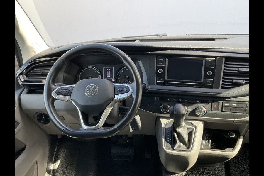 Volkswagen Transporter 6-Pers 2.0 TDI L2H1 DC Bulli Leer Cam Trekhaak Lang 6 Persoons Dubbele Cabine