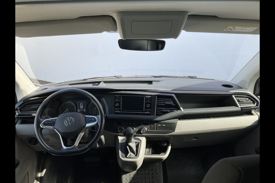 Volkswagen Transporter 6-Pers 2.0 TDI L2H1 DC Bulli Leer Cam Trekhaak Lang 6 Persoons Dubbele Cabine