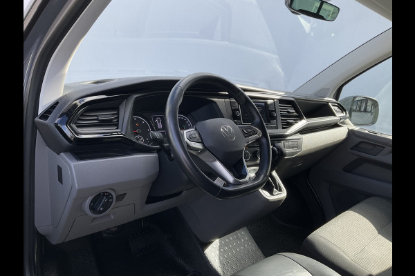 Volkswagen Transporter 6-Pers 2.0 TDI L2H1 DC Bulli Leer Cam Trekhaak Lang 6 Persoons Dubbele Cabine