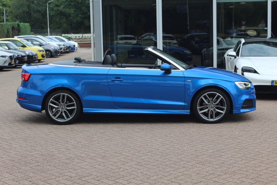 Audi A3 Cabriolet 35 TFSI CoD Advance Sport / Trekhaak / Virtual Cockpit / Windscherm / B&O / Leder&Alcantara / 18'' / Keyless / Nekverwarming / Navigatie / Hill Hold / Cruise Control
