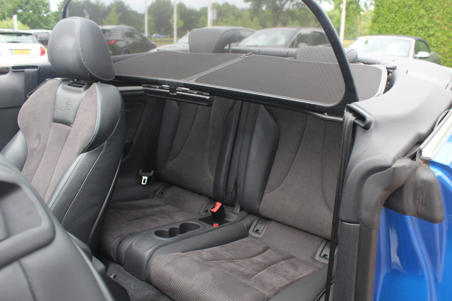 Audi A3 Cabriolet 35 TFSI CoD Advance Sport / Trekhaak / Virtual Cockpit / Windscherm / B&O / Leder&Alcantara / 18'' / Keyless / Nekverwarming / Navigatie / Hill Hold / Cruise Control