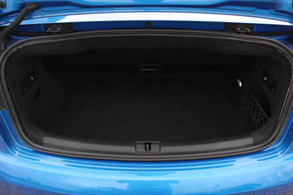 Audi A3 Cabriolet 35 TFSI CoD Advance Sport / Trekhaak / Virtual Cockpit / Windscherm / B&O / Leder&Alcantara / 18'' / Keyless / Nekverwarming / Navigatie / Hill Hold / Cruise Control