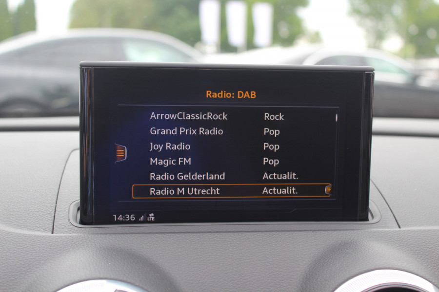 Audi A3 Cabriolet 35 TFSI CoD Advance Sport / Trekhaak / Virtual Cockpit / Windscherm / B&O / Leder&Alcantara / 18'' / Keyless / Nekverwarming / Navigatie / Hill Hold / Cruise Control