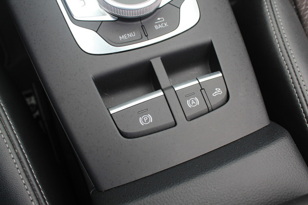 Audi A3 Cabriolet 35 TFSI CoD Advance Sport / Trekhaak / Virtual Cockpit / Windscherm / B&O / Leder&Alcantara / 18'' / Keyless / Nekverwarming / Navigatie / Hill Hold / Cruise Control