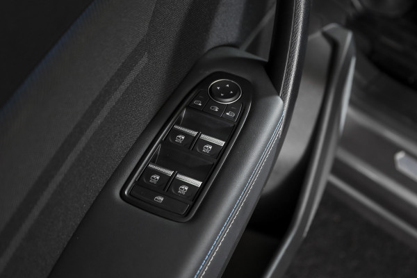 Renault Captur 1.3 mild hybrid 160 esprit Alpine | S/K-Panodak | Adapt. Cruise | Stoel-+Stuurverw. | PDC | Camera | NAV + App. Connect | ECC | LM 19" | 4275 Renault Captur 1.3 mild hybrid 160 esprit Alpine | S/K-Panodak | Adapt. Cruise | Stoel-+Stuurverw. | PDC | Camera | NAV + App. Connect | ECC | LM 19" | 4275