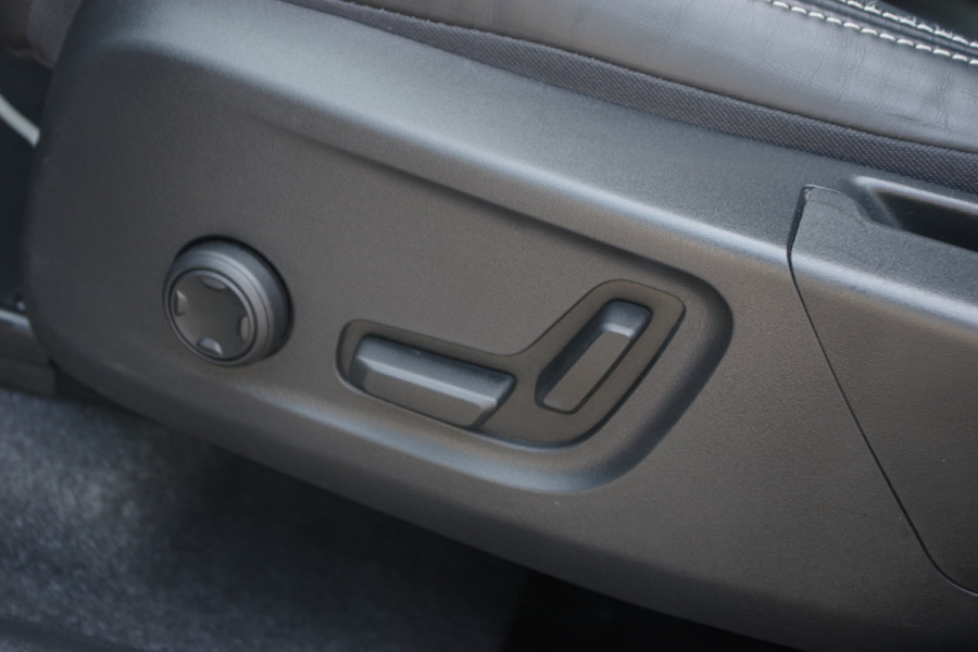 Volvo XC40 1.5 T4 211 PK Recharge R-Design, Adap. Cruise Control, Leder-Alcantara, LED, Camera
