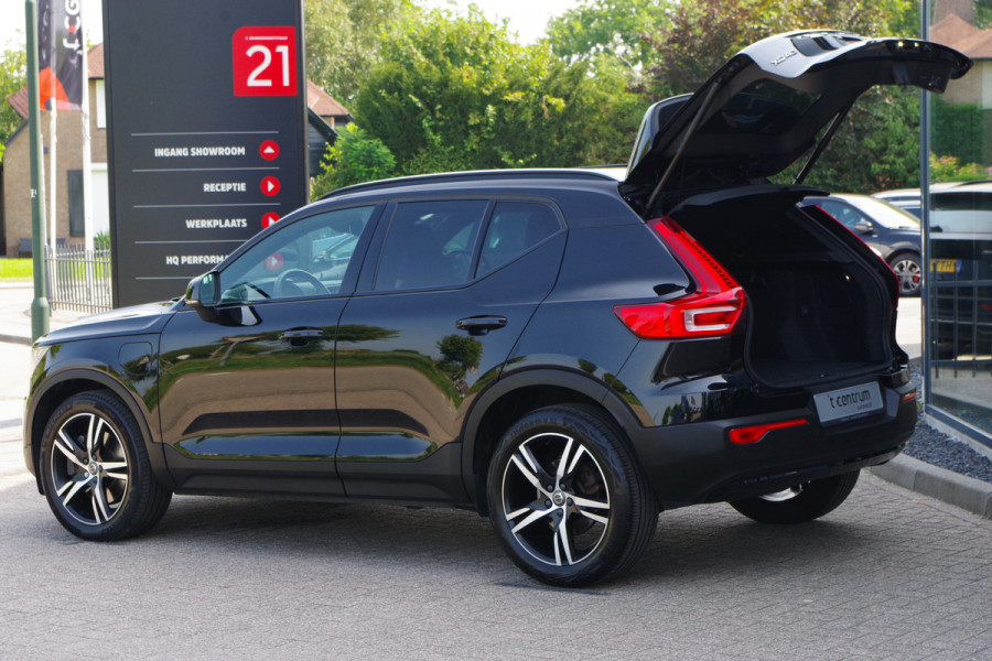 Volvo XC40 1.5 T4 211 PK Recharge R-Design, Adap. Cruise Control, Leder-Alcantara, LED, Camera