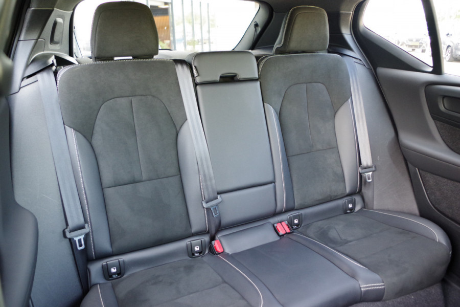 Volvo XC40 1.5 T4 211 PK Recharge R-Design, Adap. Cruise Control, Leder-Alcantara, LED, Camera
