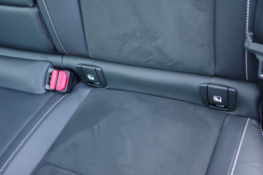 Volvo XC40 1.5 T4 211 PK Recharge R-Design, Adap. Cruise Control, Leder-Alcantara, LED, Camera