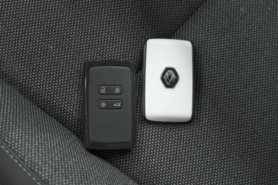 Renault Captur Mild Hybrid 140 EDC Techno | Navigatie | Camera | Parkeersensoren | Apple Carplay