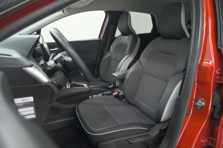 Renault Captur Mild Hybrid 140 EDC Techno | Navigatie | Camera | Parkeersensoren | Apple Carplay