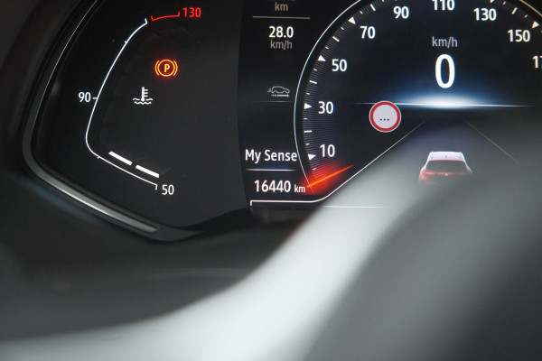Renault Captur Mild Hybrid 140 EDC Techno | Navigatie | Camera | Parkeersensoren | Apple Carplay